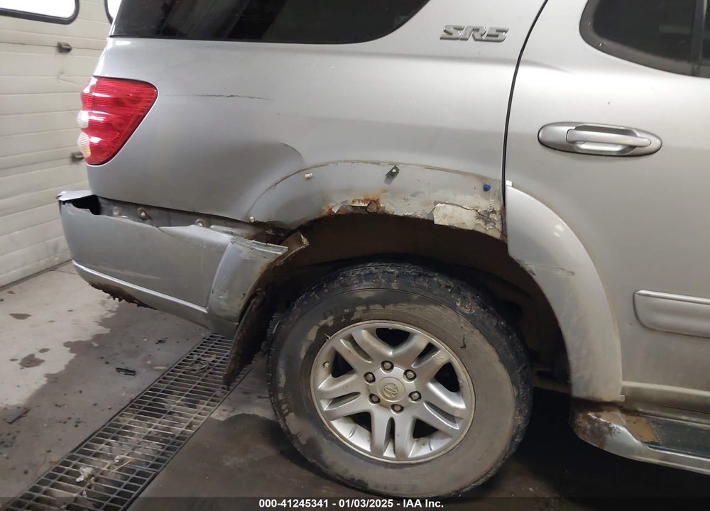 2004 TOYOTA SEQUOIA SR5 V8 VIN: 5TDBT44A64S227125