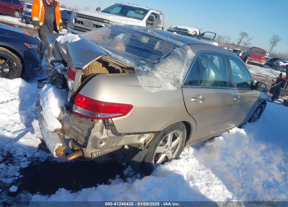 2004 HONDA ACCORD 2.4 EX VIN: 1HGCM56884A105317