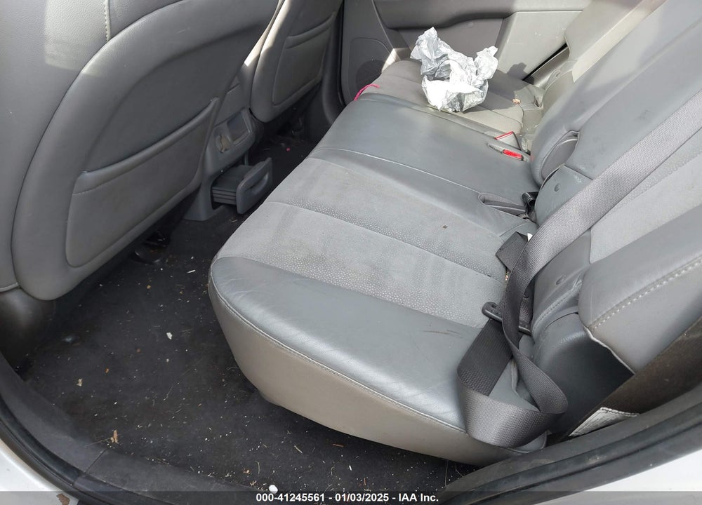 2011 HYUNDAI SANTA FE SE VIN: 5XYZH4AG9BG086568