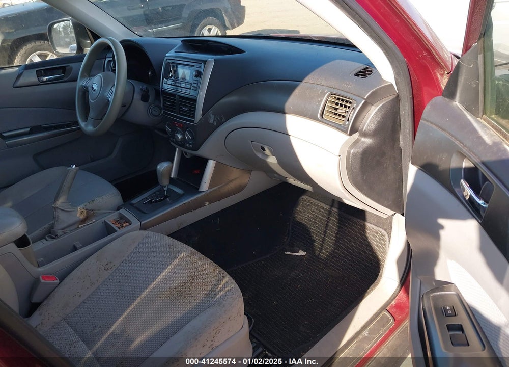2011 SUBARU FORESTER 2.5X PREMIUM VIN: JF2SHACC0BH702516