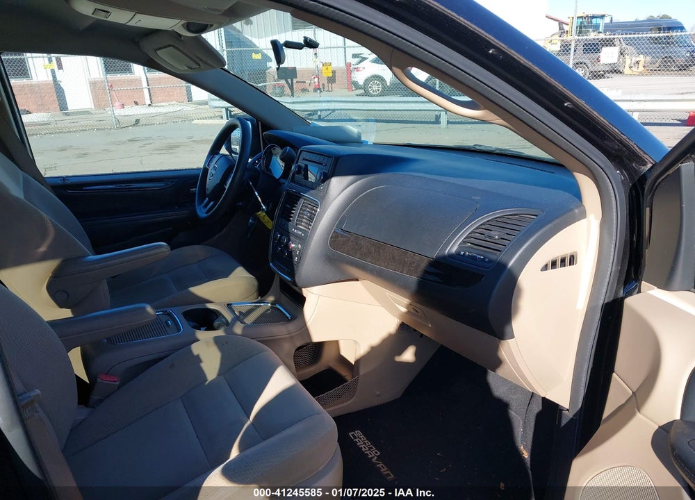 2016 DODGE GRAND CARAVAN SXT VIN: 2C4RDGCG8GR384526