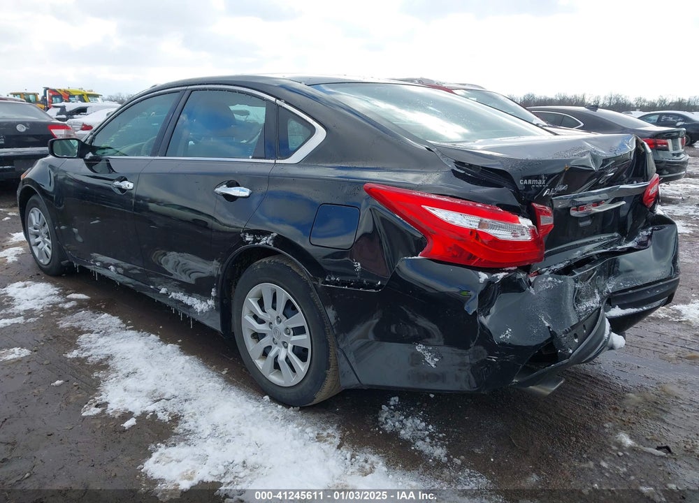 2017 NISSAN ALTIMA VIN: 1N4AL3AP2HN359024