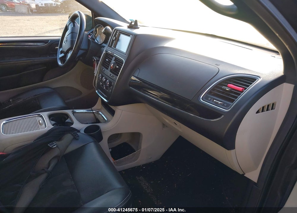 2017 DODGE GRAND CARAVAN SXT VIN: 2C4RDGCGXHR735888