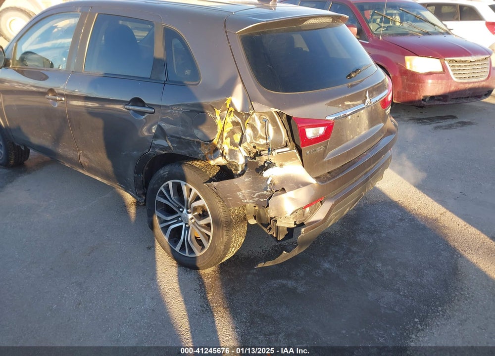 2018 MITSUBISHI OUTLANDER SPORT VIN: JA4AR3AU7JU025947