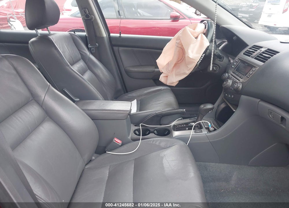2006 HONDA ACCORD VIN: 1HGCM56806A116377