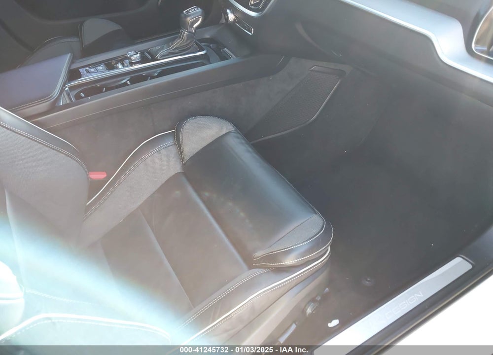 2019 VOLVO S60 T5 R-DESIGN VIN: 7JR102FM3KG013010