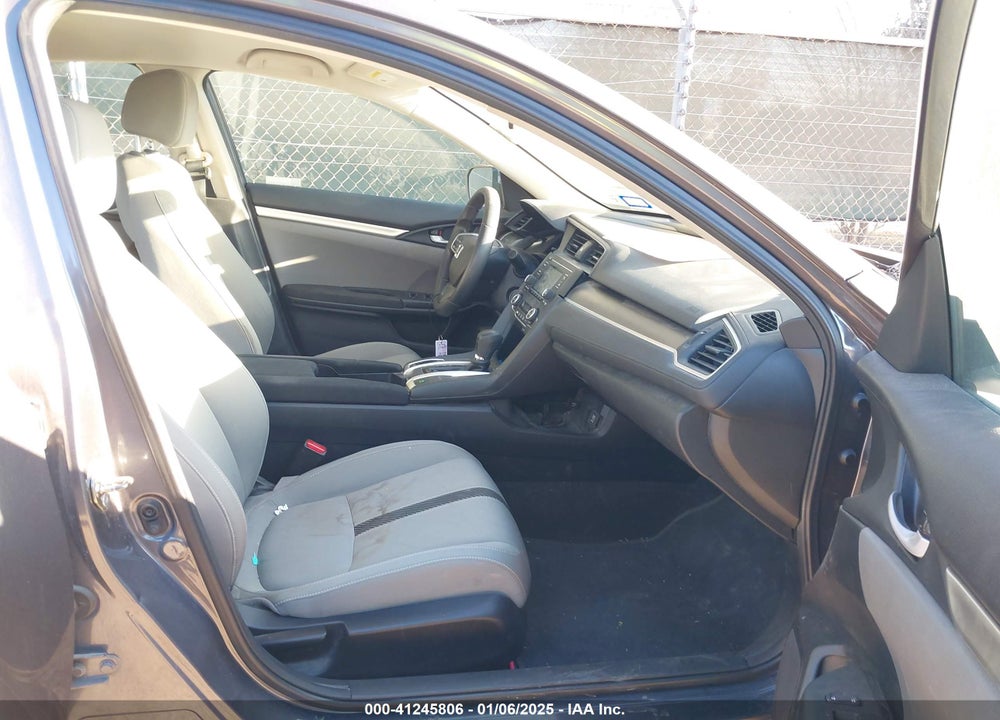 2018 HONDA CIVIC VIN: 2HGFC2F59JH563532