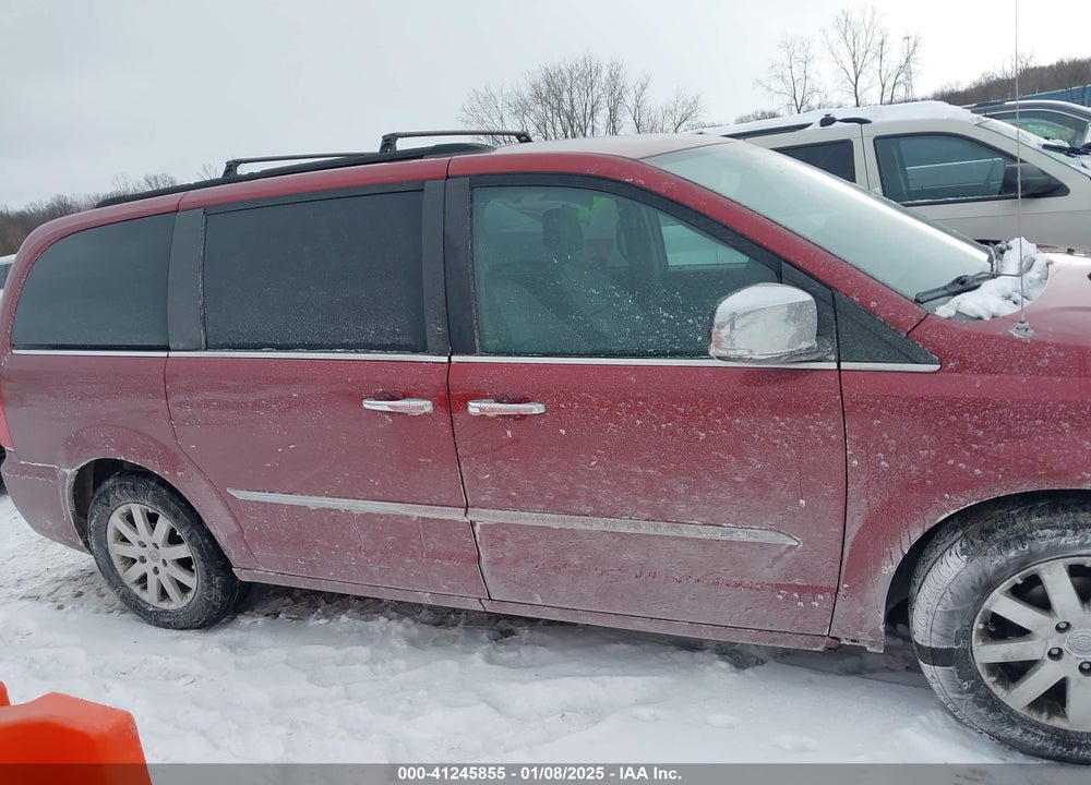 2011 CHRYSLER TOWN & COUNTRY TOURING-L VIN: 2A4RR8DG1BR604369