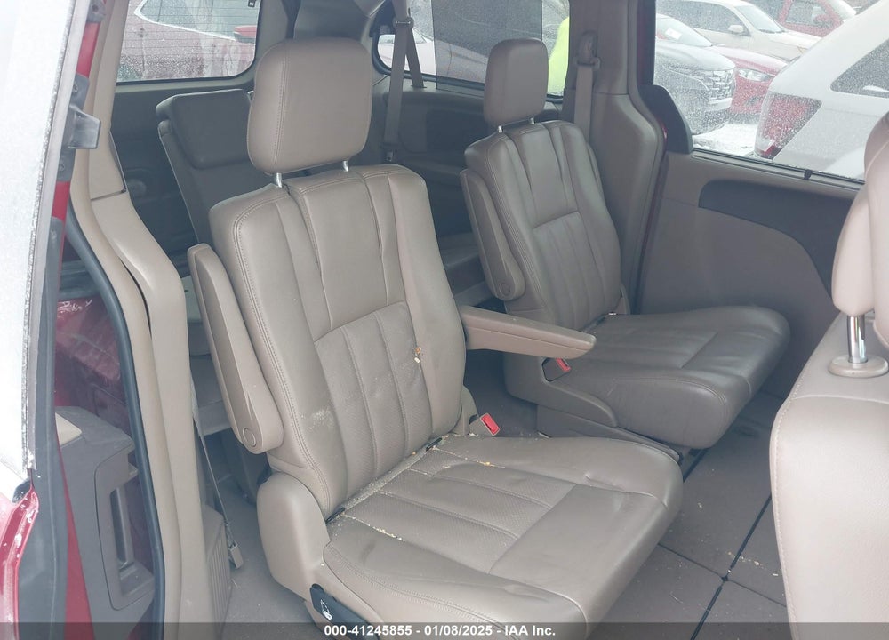 2011 CHRYSLER TOWN & COUNTRY TOURING-L VIN: 2A4RR8DG1BR604369