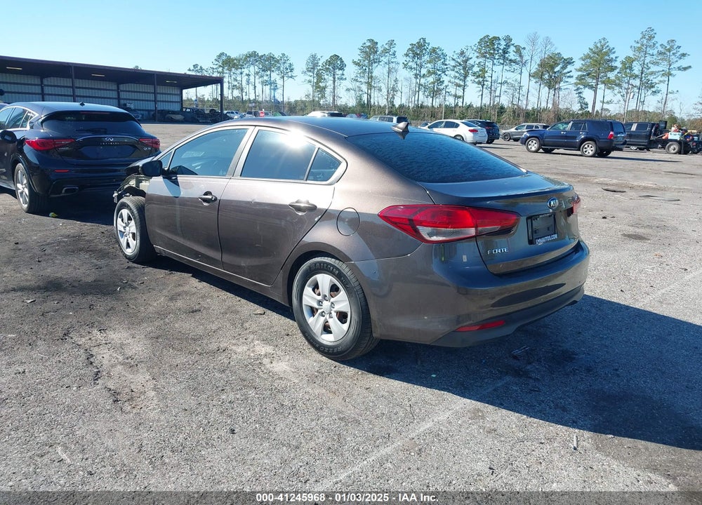 2017 KIA FORTE LX VIN: 3KPFK4A74HE091168