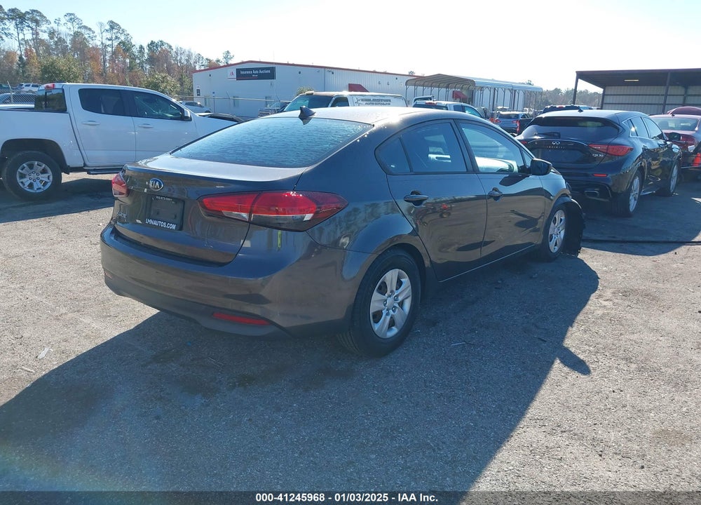 2017 KIA FORTE LX VIN: 3KPFK4A74HE091168