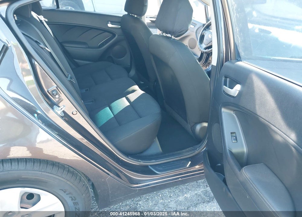 2017 KIA FORTE LX VIN: 3KPFK4A74HE091168