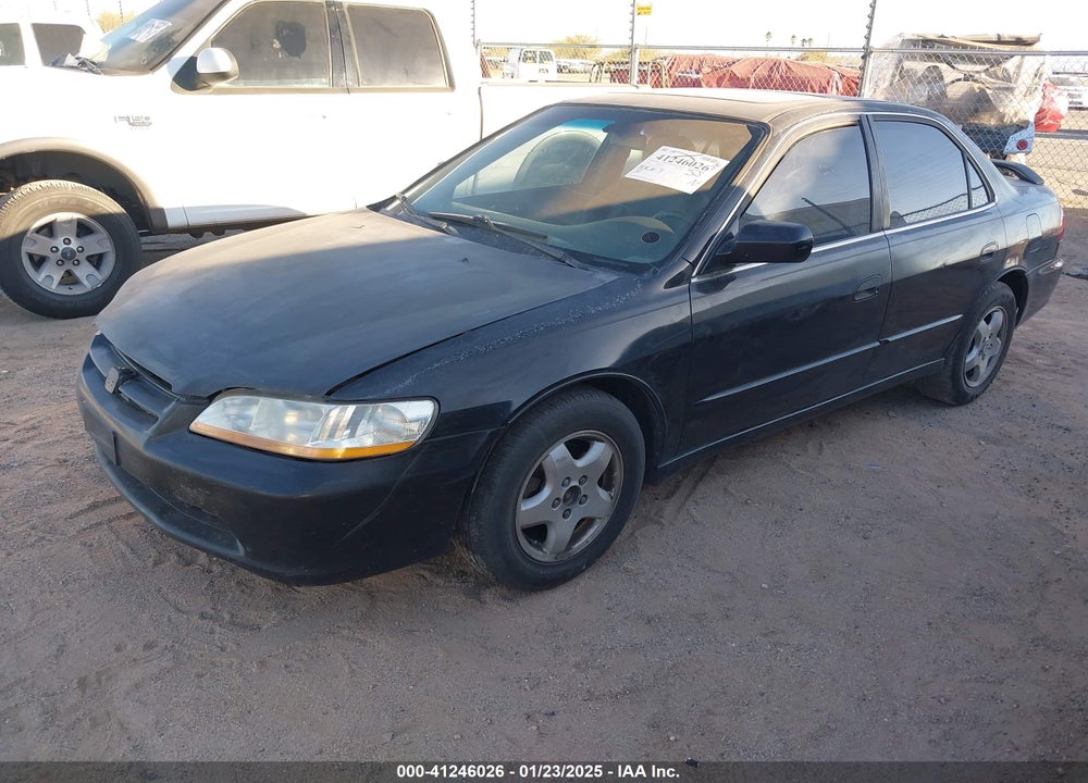 1998 HONDA ACCORD EX V6 VIN: 1HGCG165XWA037451