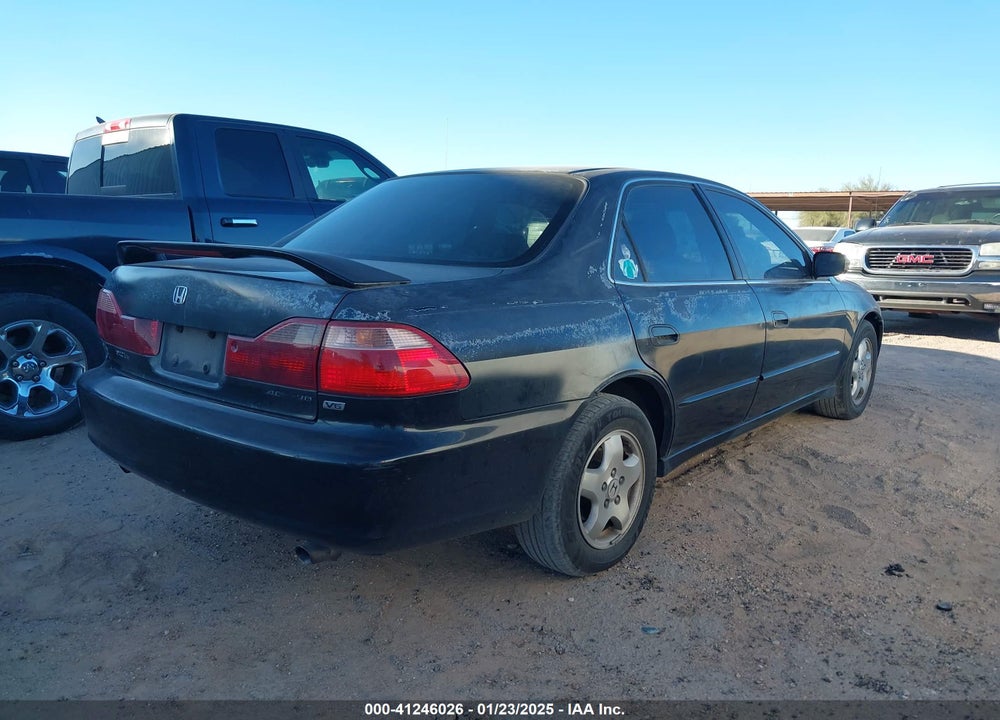 1998 HONDA ACCORD EX V6 VIN: 1HGCG165XWA037451