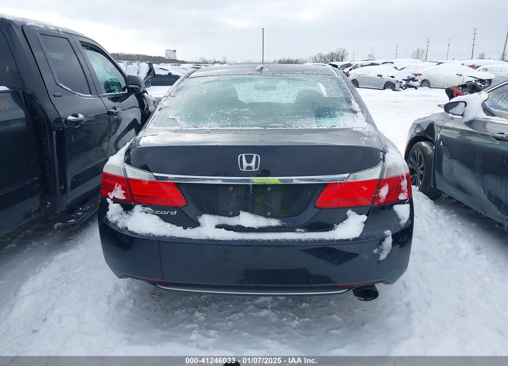 2013 HONDA ACCORD VIN: 1HGCR2F8XDA233056