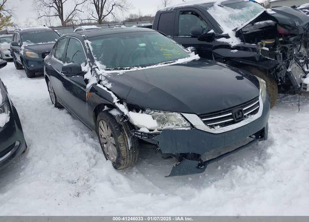 2013 HONDA ACCORD VIN: 1HGCR2F8XDA233056
