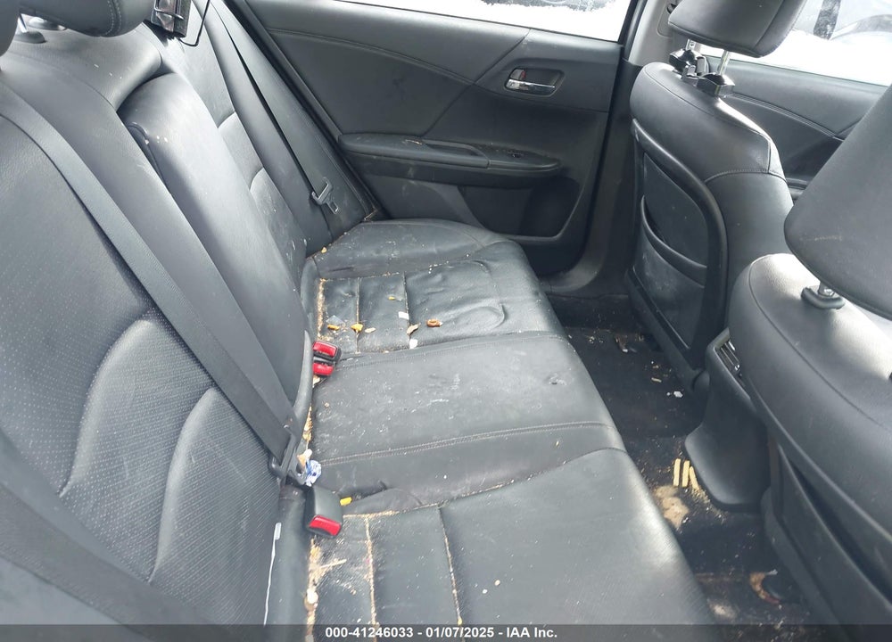 2013 HONDA ACCORD VIN: 1HGCR2F8XDA233056