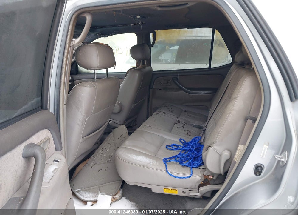 2004 TOYOTA SEQUOIA VIN: 5TDBT44A44S215586