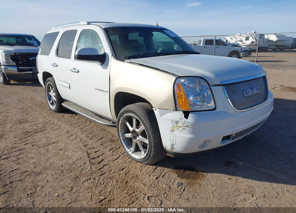 2007 GMC YUKON DENALI VIN: 1GKFK63867J308856