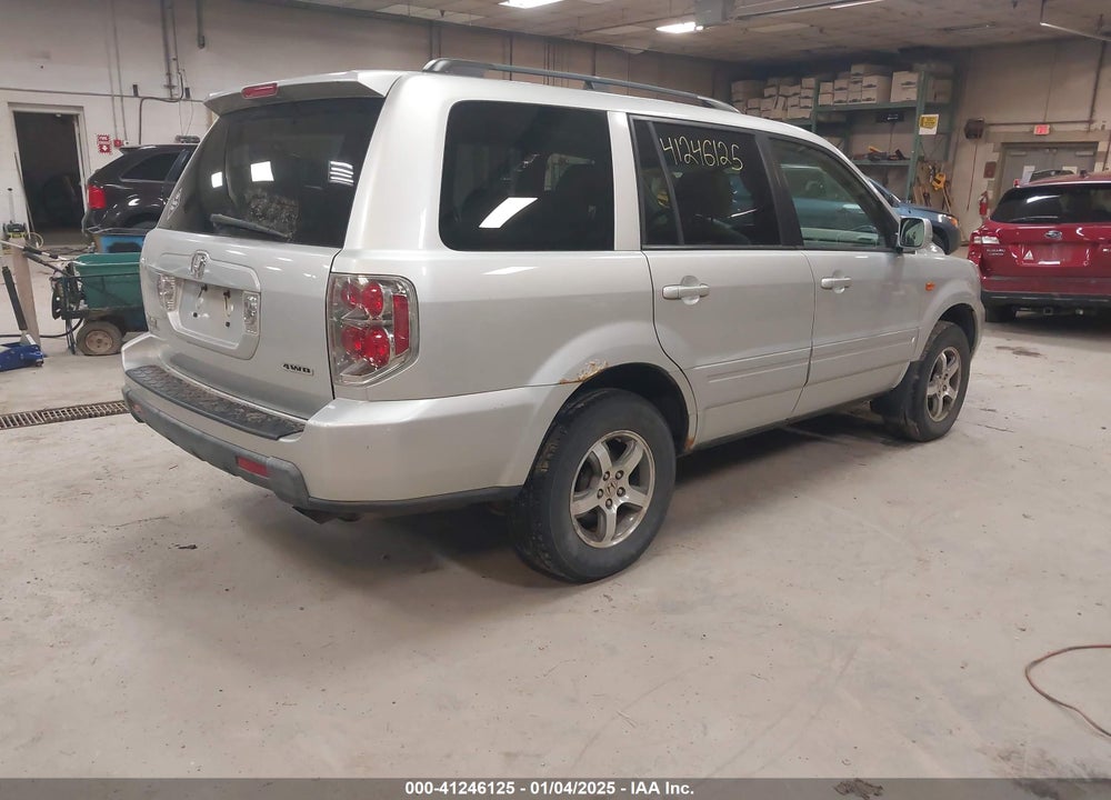2008 HONDA PILOT SE VIN: 5FNYF18368B051117