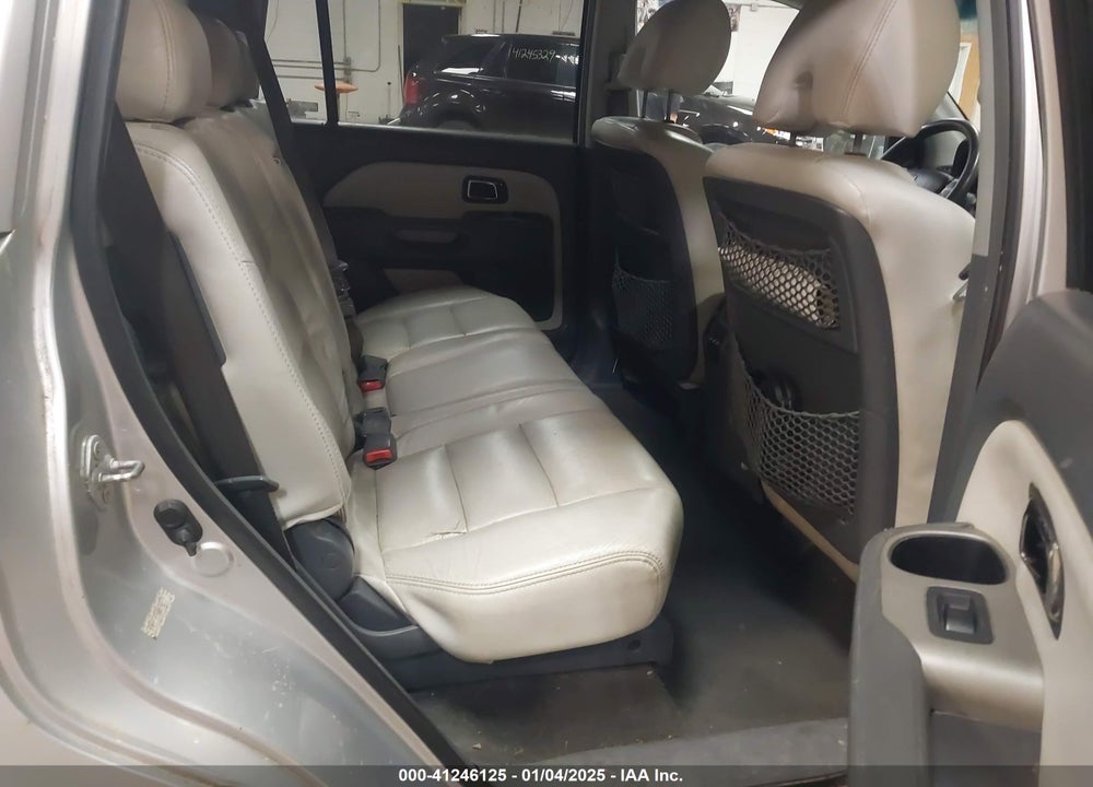 2008 HONDA PILOT SE VIN: 5FNYF18368B051117