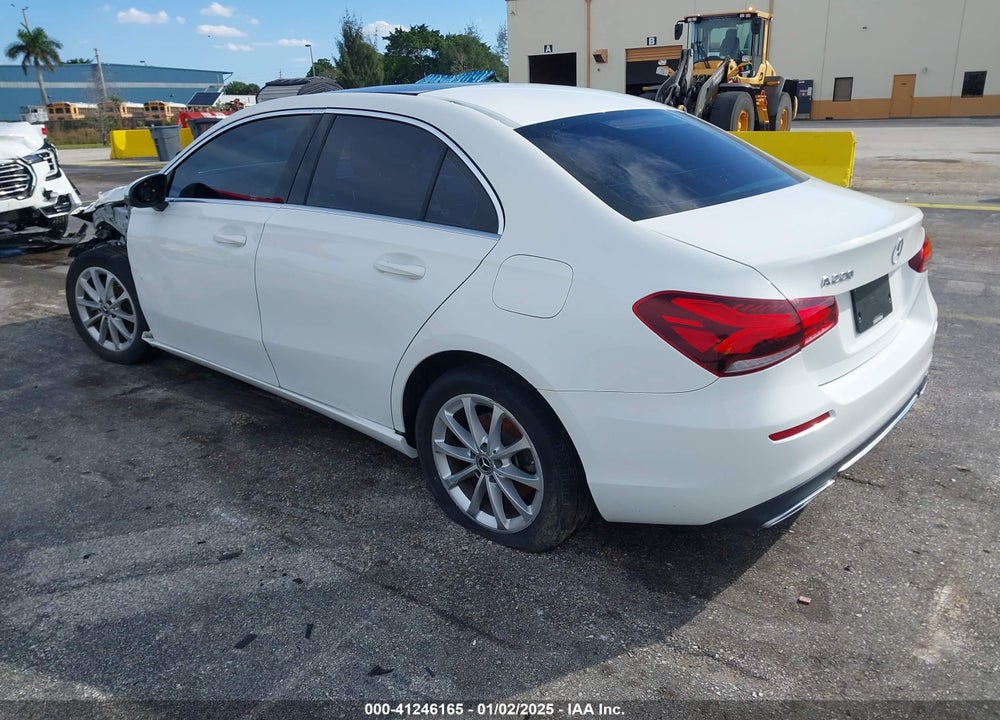 2019 MERCEDES-BENZ A 220 VIN: WDD3G4EB5KW024620