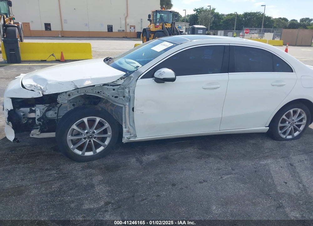 2019 MERCEDES-BENZ A 220 VIN: WDD3G4EB5KW024620