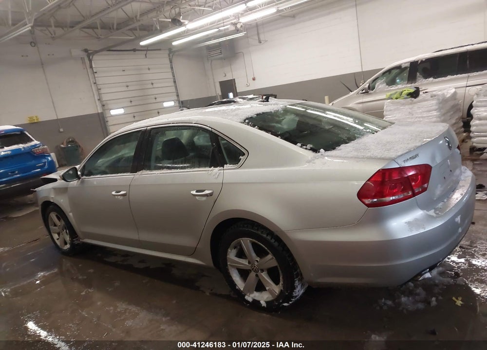 2012 VOLKSWAGEN PASSAT 2.5L SE VIN: 1VWBP7A30CC096427