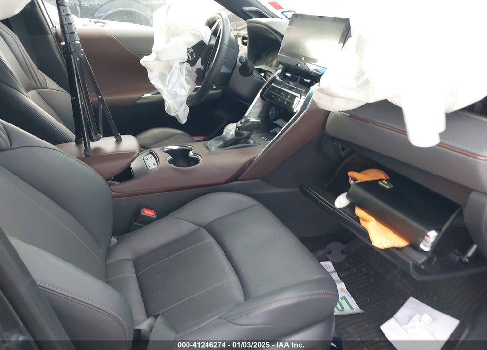 2021 TOYOTA VENZA VIN: JTEAAAAH5MJ076224