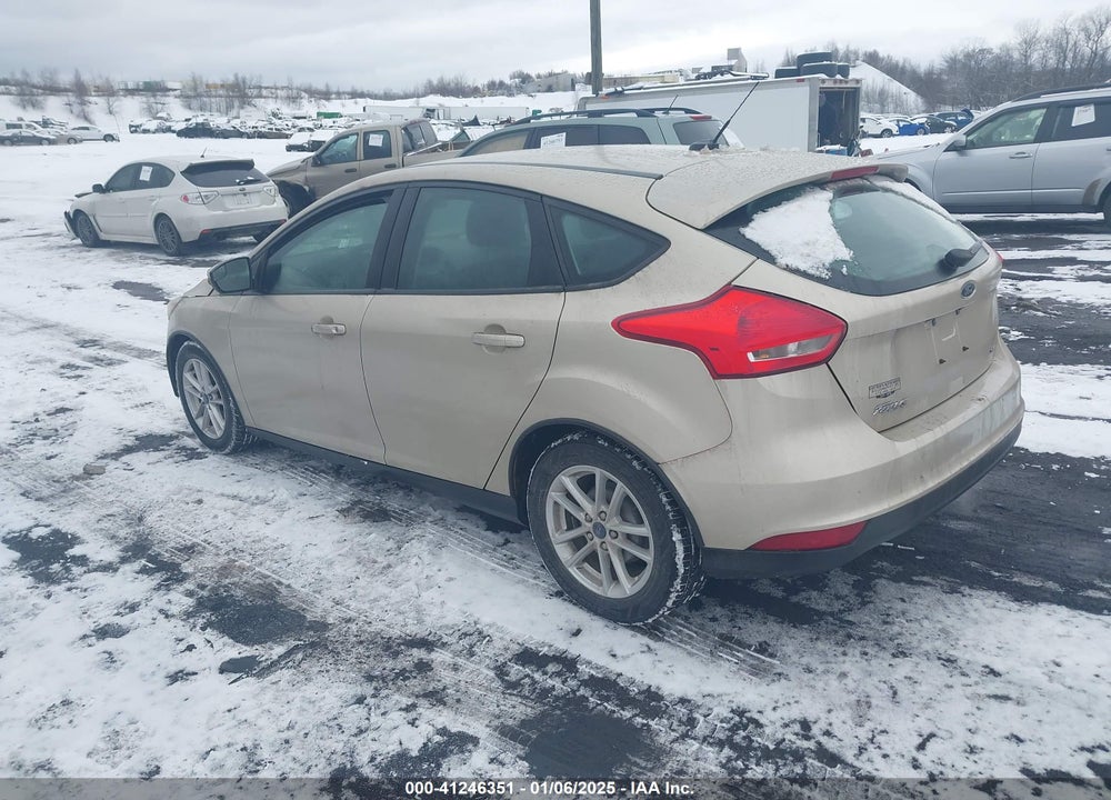 2017 FORD FOCUS SE VIN: 1FADP3K2XHL227256