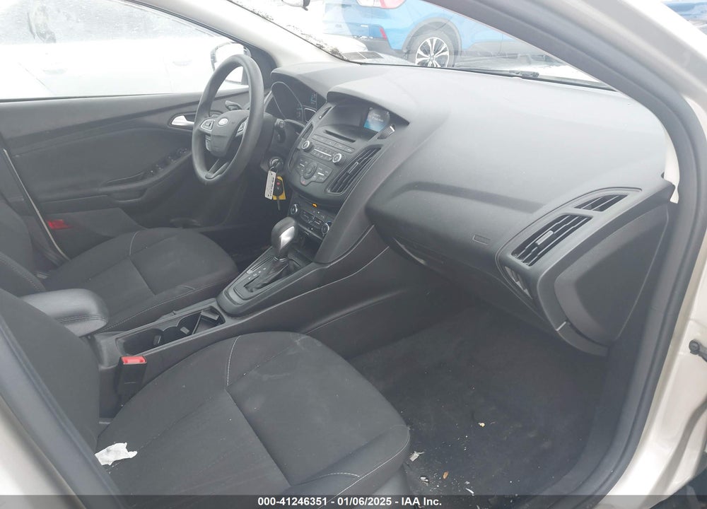 2017 FORD FOCUS SE VIN: 1FADP3K2XHL227256