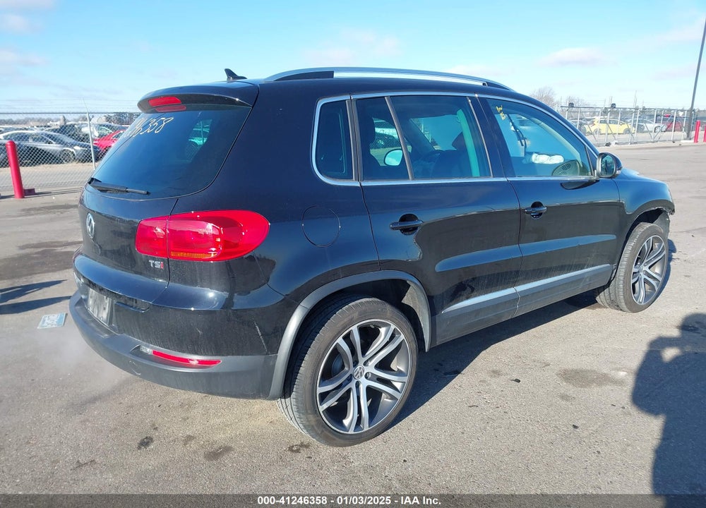 2017 VOLKSWAGEN TIGUAN 2.0T SEL VIN: WVGWV7AX4HW507746