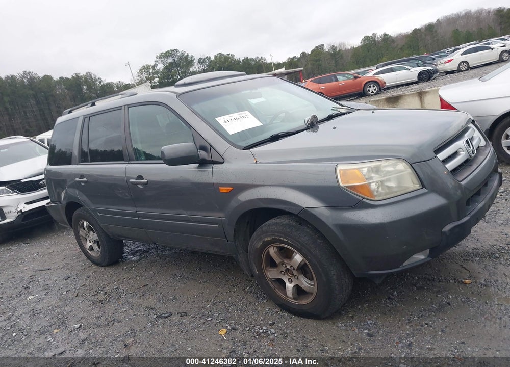 2007 HONDA PILOT EX-L VIN: 5FNYF28777B002807