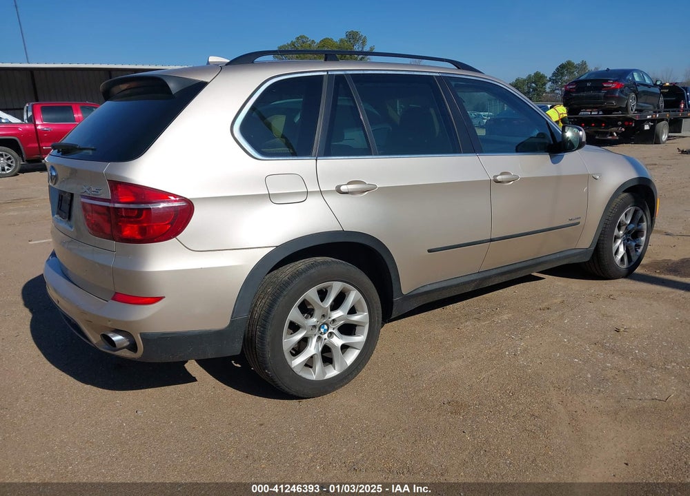 2013 BMW X5 XDRIVE35I/XDRIVE35I PREMIUM/XDRIVE35I SPORT ACTIVITY VIN: 5UXZV4C52D0B17836