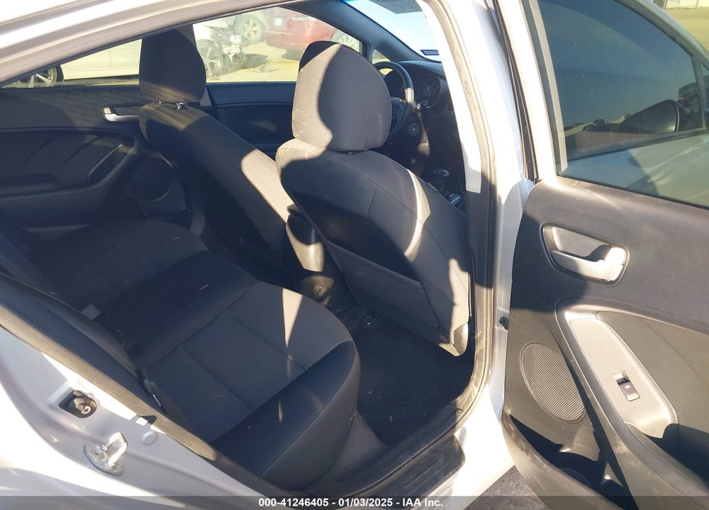 2018 KIA FORTE VIN: 3KPFL4A76JE259721