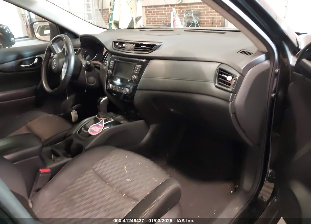 2019 NISSAN ROGUE SV VIN: 5N1AT2MT1KC709383