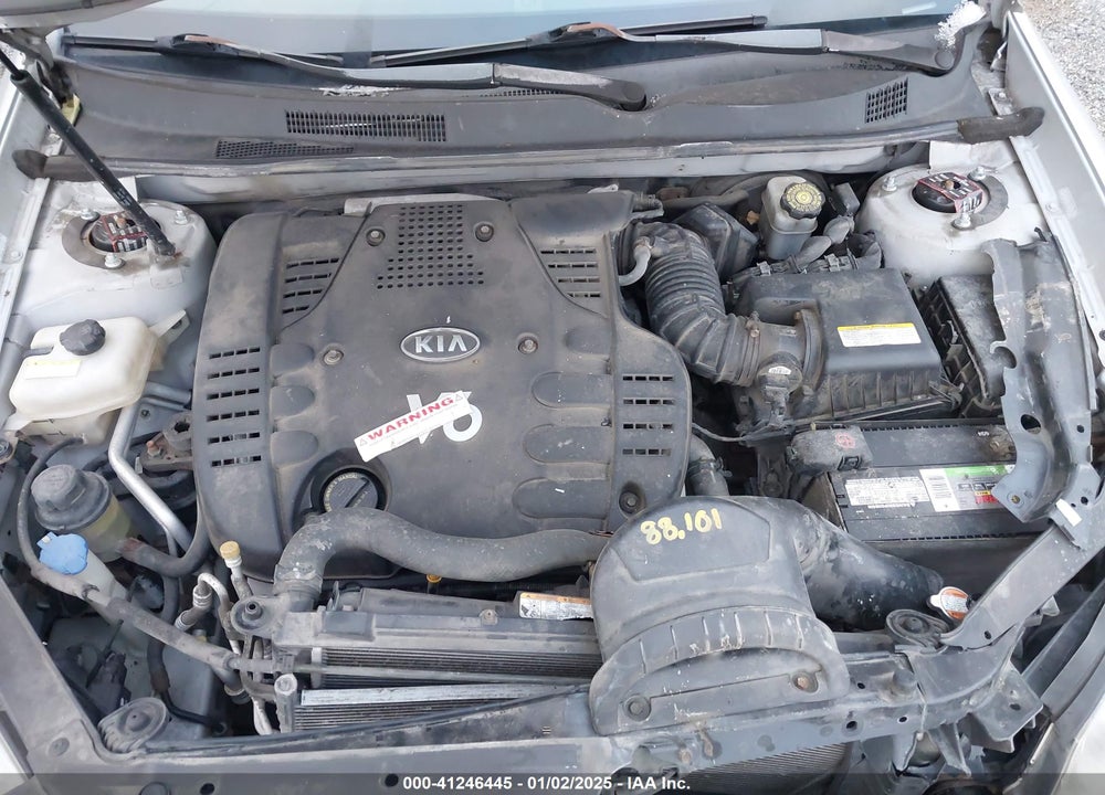 2007 KIA OPTIMA VIN: KNAGE124375162317