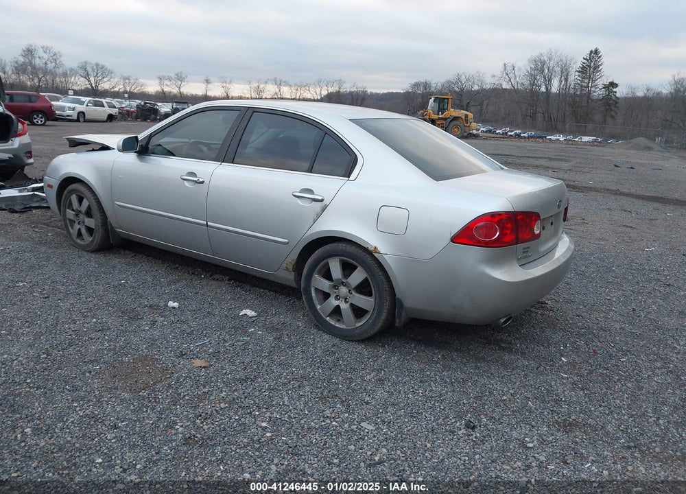 2007 KIA OPTIMA VIN: KNAGE124375162317