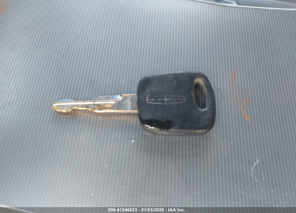 1998 LINCOLN NAVIGATOR VIN: 5LMFU28L6WLJ02976
