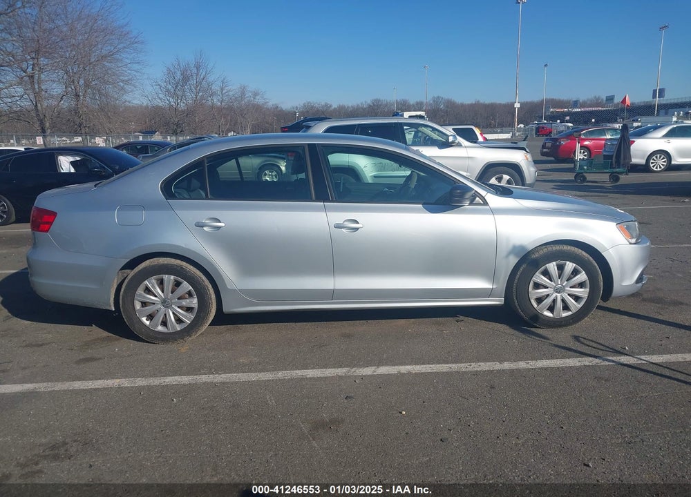 2013 VOLKSWAGEN JETTA VIN: 3VW2K7AJ3DM253560