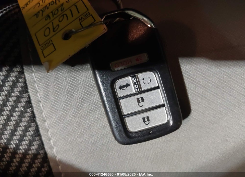 2016 HONDA CIVIC VIN: 2HGFC4B05GH305636