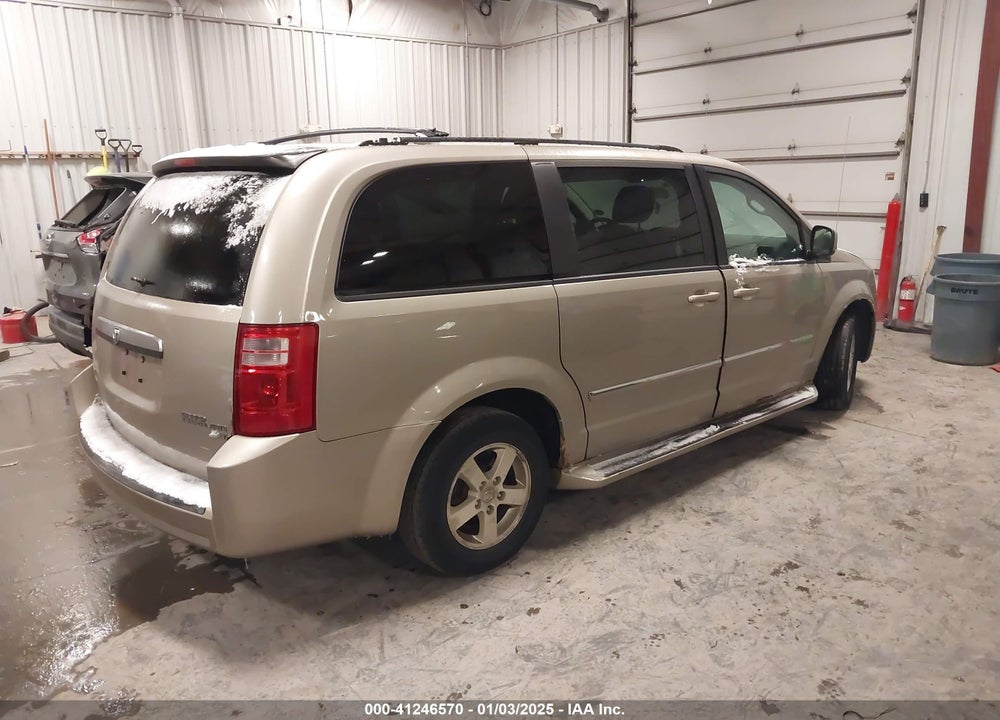 2009 DODGE GRAND CARAVAN SXT VIN: 2D8HN54149R616888