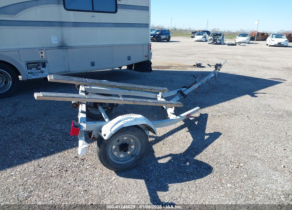 2001 OTHER --- VIN: 1ZEWAAFB71A111806