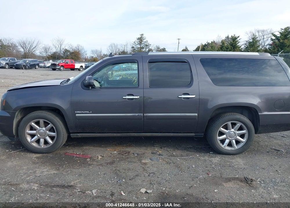 2011 GMC YUKON XL 1500 DENALI VIN: 1GKS2MEF8BR268949
