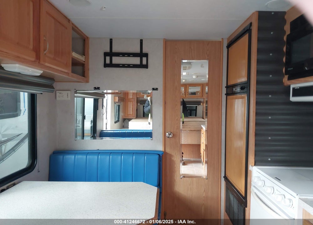 2005 NORTHWOOD ARCTIC FOX 22GQ VIN: 4N11G222650122591