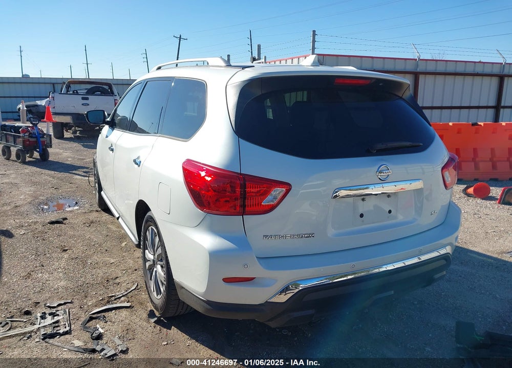 2019 NISSAN PATHFINDER SL VIN: 5N1DR2MN3KC615826