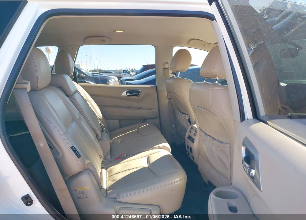 2019 NISSAN PATHFINDER SL VIN: 5N1DR2MN3KC615826