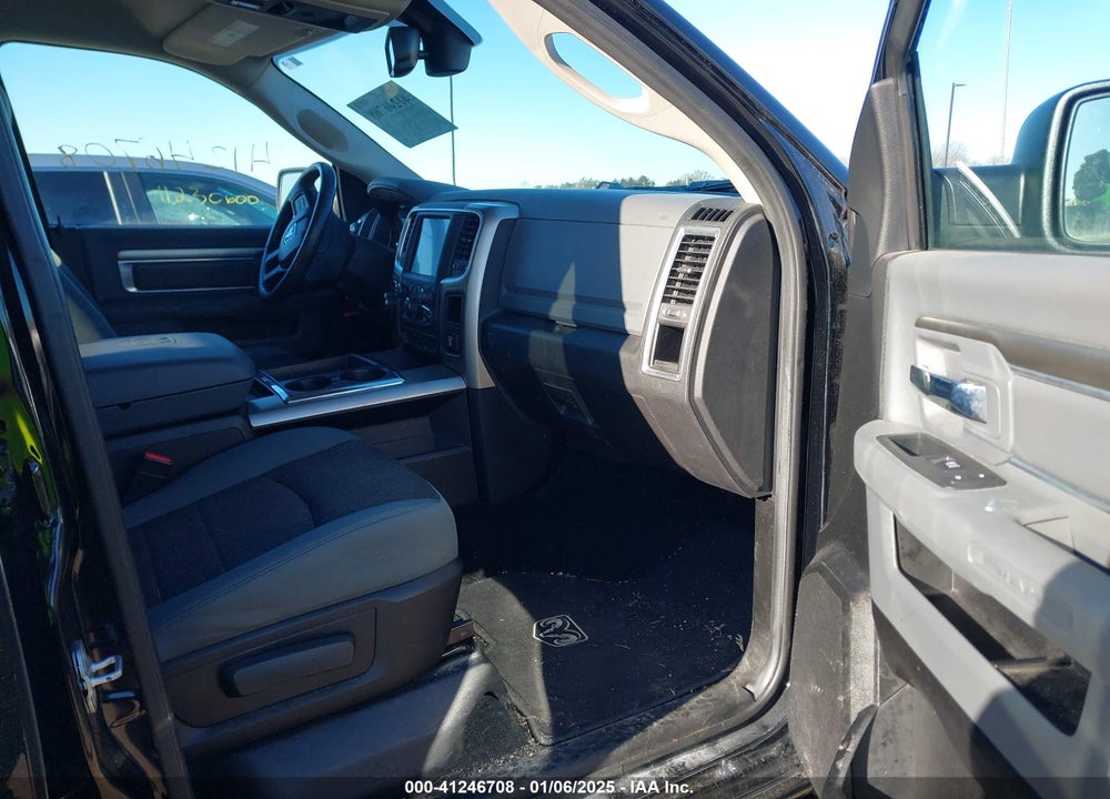 2013 RAM 1500 VIN: 1C6RR7LT5DS620419