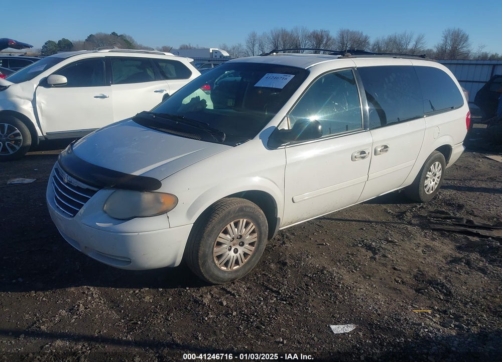 2005 CHRYSLER TOWN & COUNTRY LX VIN: 2C4GP44R15R321911
