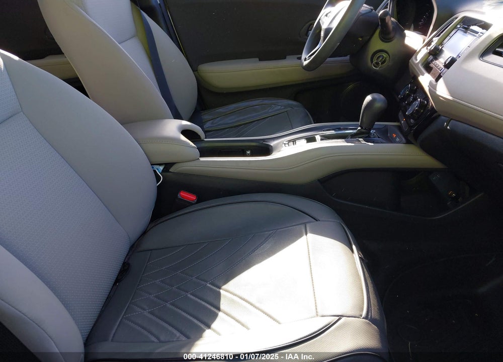 2022 HONDA HR-V AWD LX VIN: 3CZRU6H38NM753352